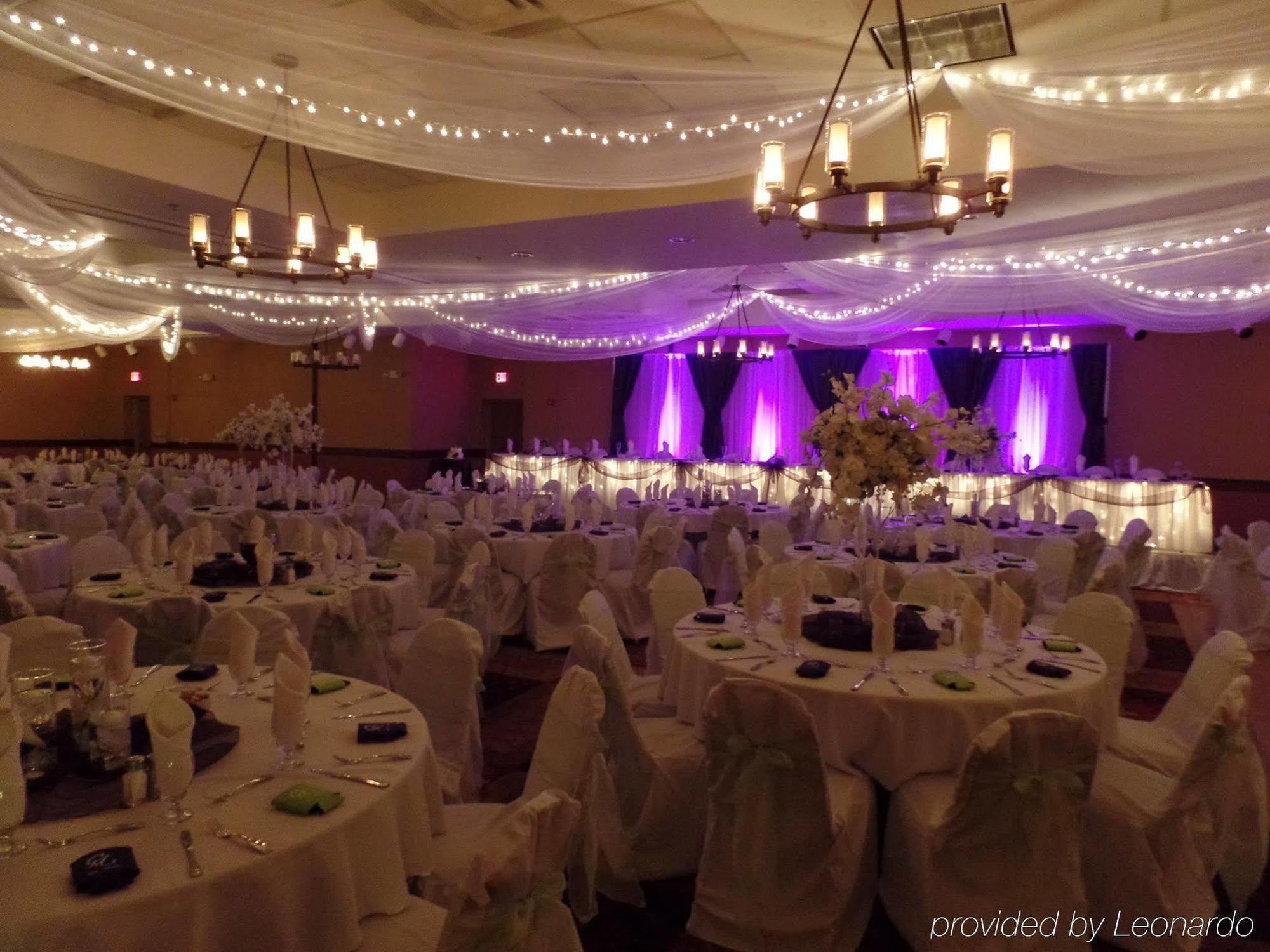 Holiday Inn Hotel & Suites Owatonna المظهر الخارجي الصورة