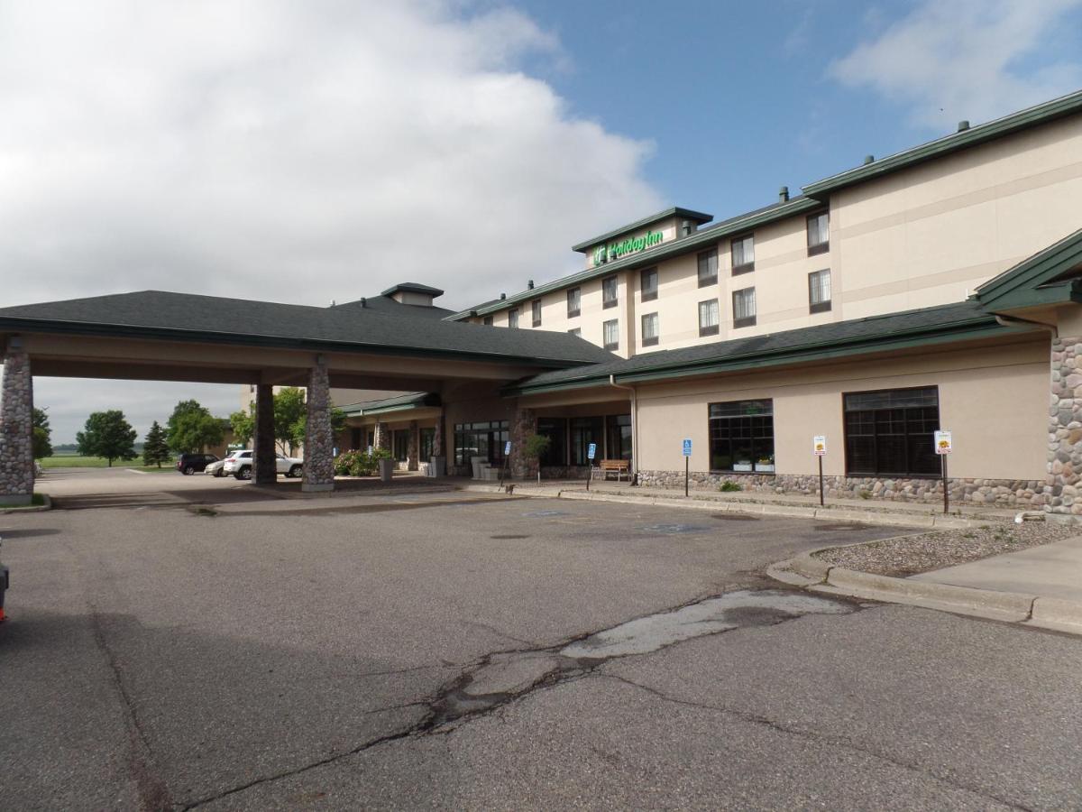 Holiday Inn Hotel & Suites Owatonna المظهر الخارجي الصورة