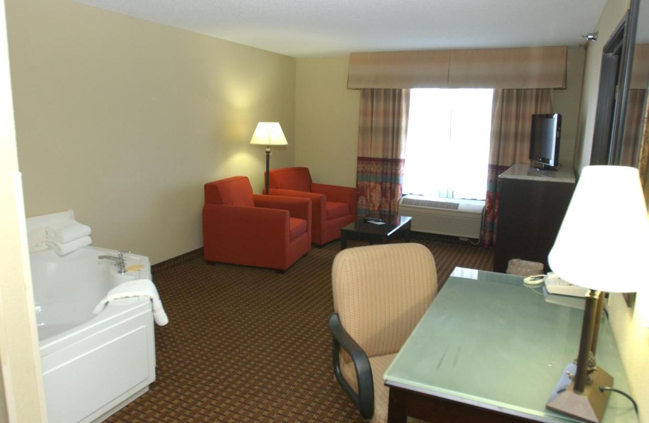 Holiday Inn Hotel & Suites Owatonna المظهر الخارجي الصورة