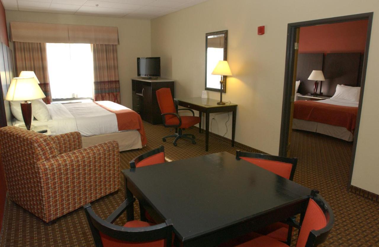 Holiday Inn Hotel & Suites Owatonna المظهر الخارجي الصورة